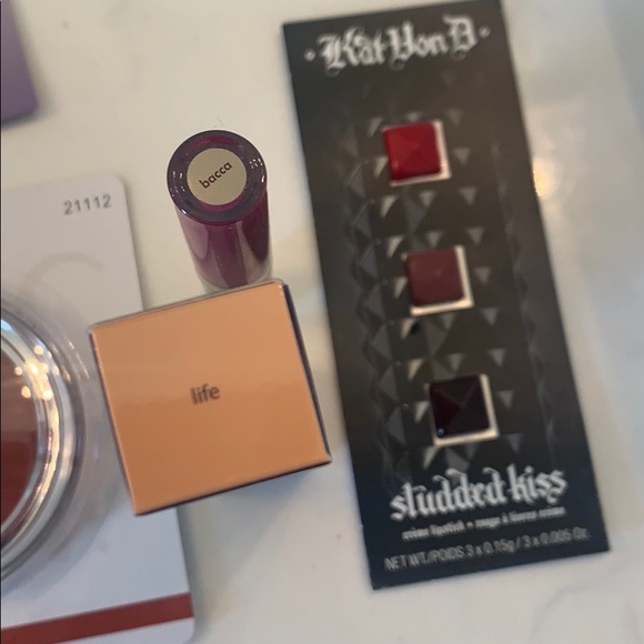 MAC, TARTE, STILA and more MAKEUP/LIP BUNDLE - Picture 7 of 8